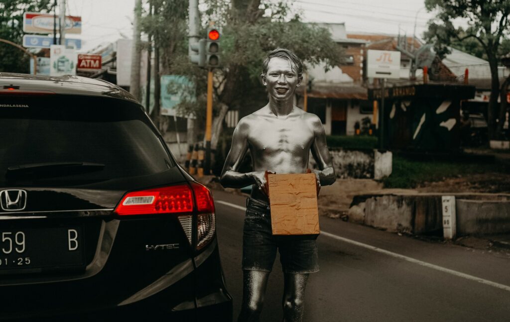 UGM ungkap bahaya manusia silver.MOJOK.CO