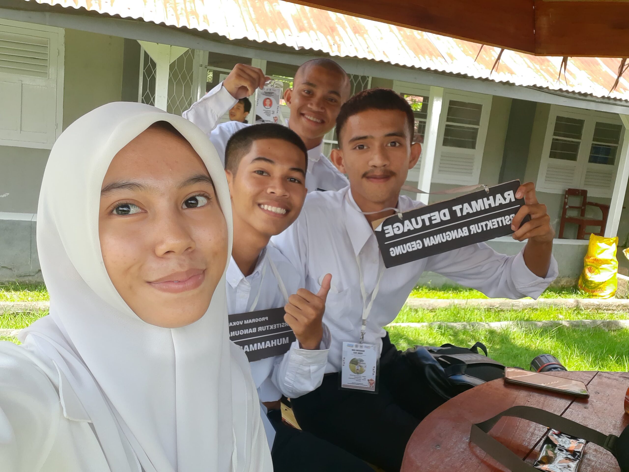 Suka Duka Mahasiswa Gorontalo Satu Angkatan Hanya Berisi 4 Orang, Kuliah Serasa Les Privat