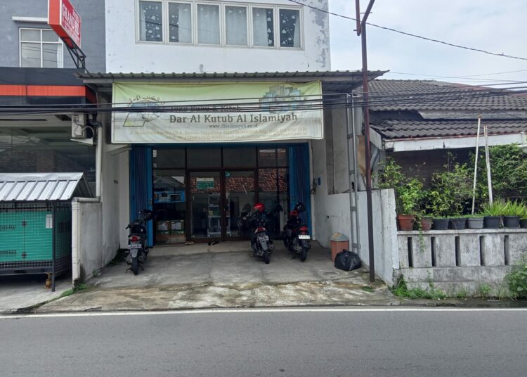 Toko Kitab Buka di Kawasan Bebas Jogja MOJOK.CO