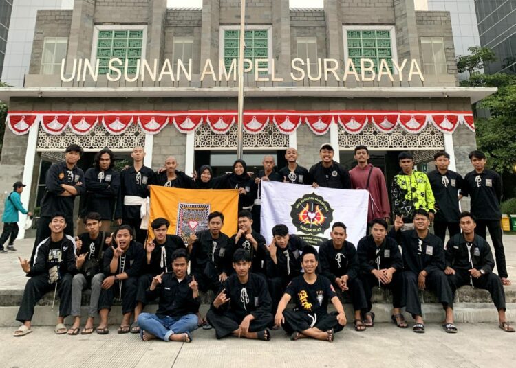 Ironi Pencak Silat UINSA Surabaya, Gaji Pelatih Cuma Rp100 Ribu MOJOK.CO