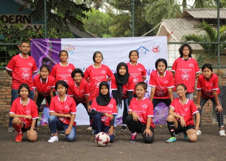 Sepak Bola Jadi Sarana Bantu Anak-anak Prasejahtera Bekasi dan Jakarta MOJOK.CO