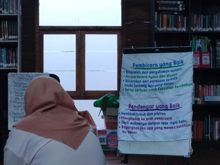 Momen pelatihan di Akademi Bahagia MOJOK.CO