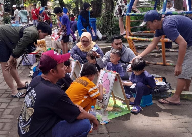 Suasana di Taman Prestasi Surabaya. MOJOK.CO