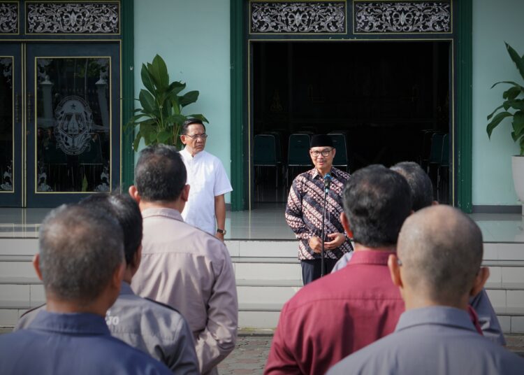 Hasto Wardoyo pilih urus sampah di Kota Jogja di tengah ketidakpastian instruksi retret Megawati untuk kader PDIP MOJOK.CO