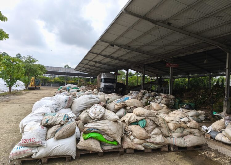 Sampah organik di Kudus diolah jadi pupuk MOJOK.CO