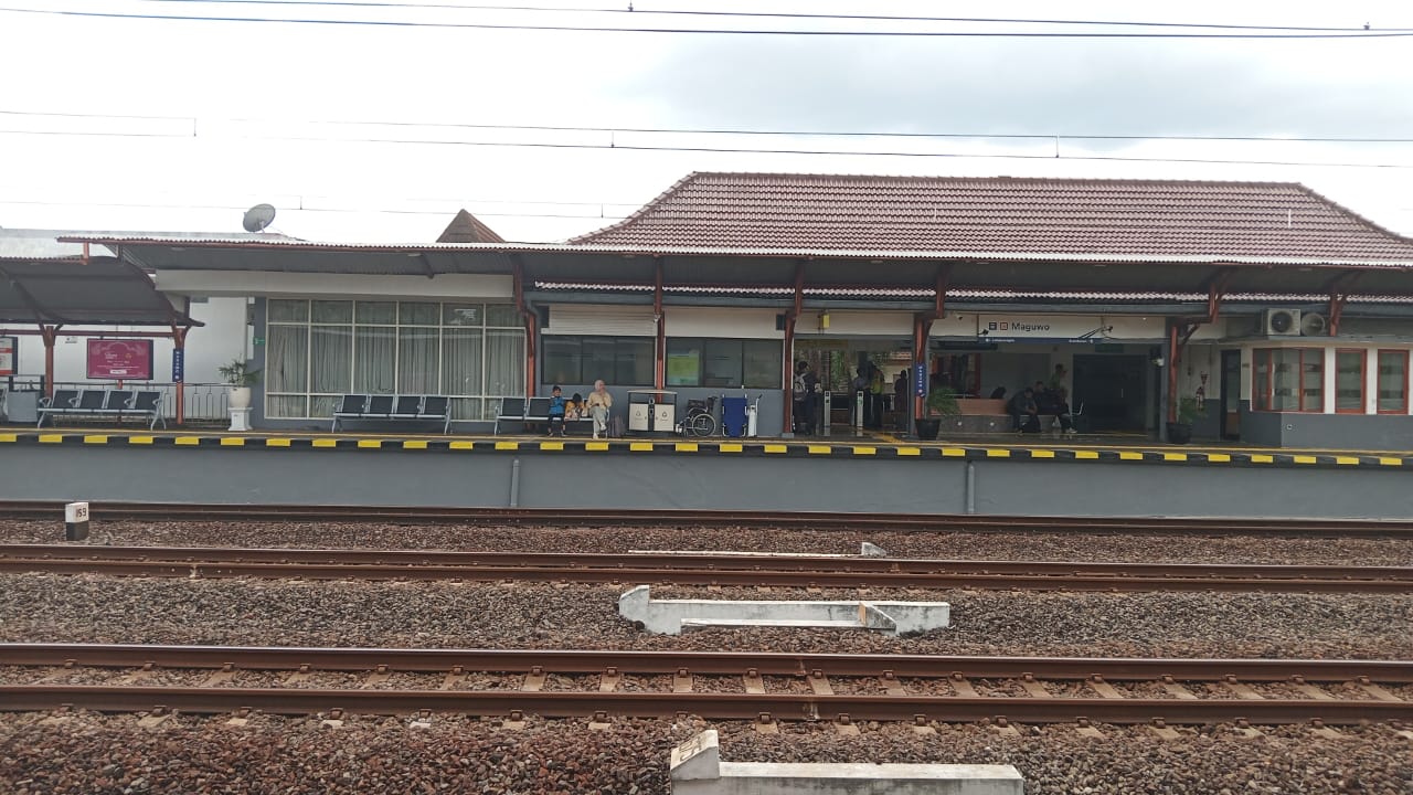 stasiun maguwo.MOJOK.CO