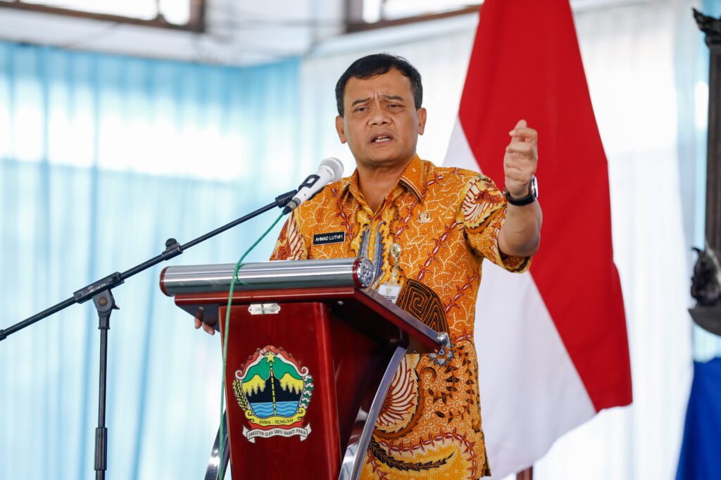 Gubernur Jawa Tengah, Ahmad Luthfi kembalikan status Bandara Jendral Ahmad Yani Semarang jadi internasional MOJOK.CO