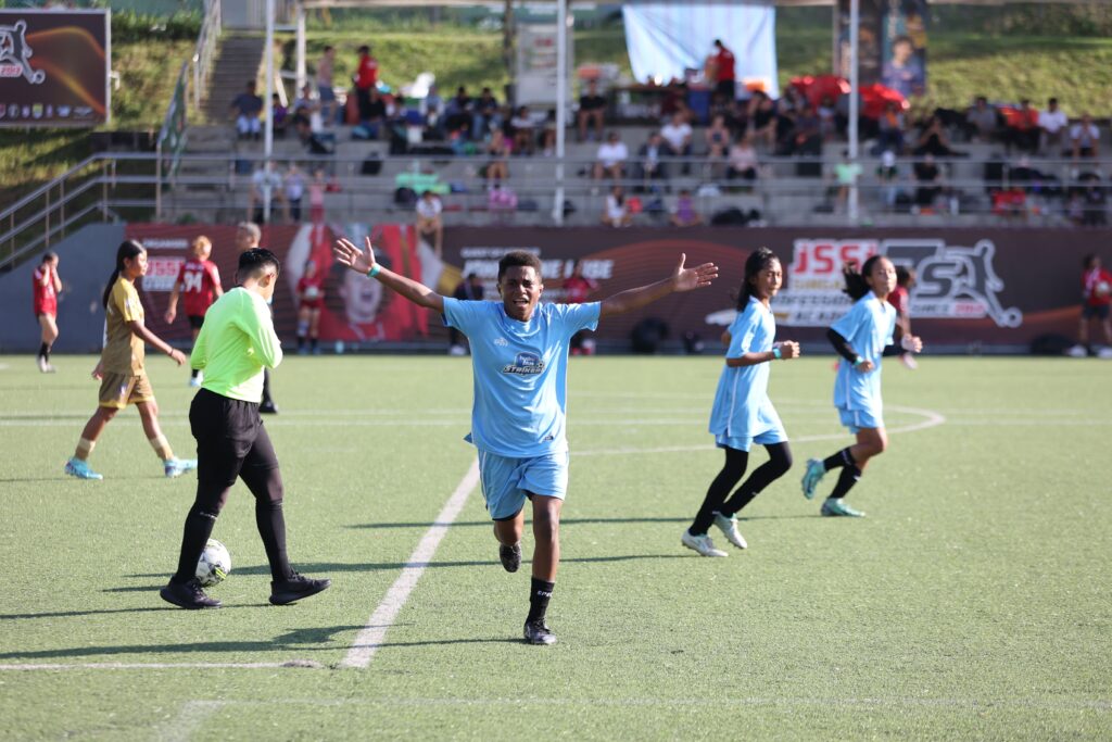 2 tim sepak bola putri muda Indonesia belum terkalahkan di Singapura MOJOK.CO