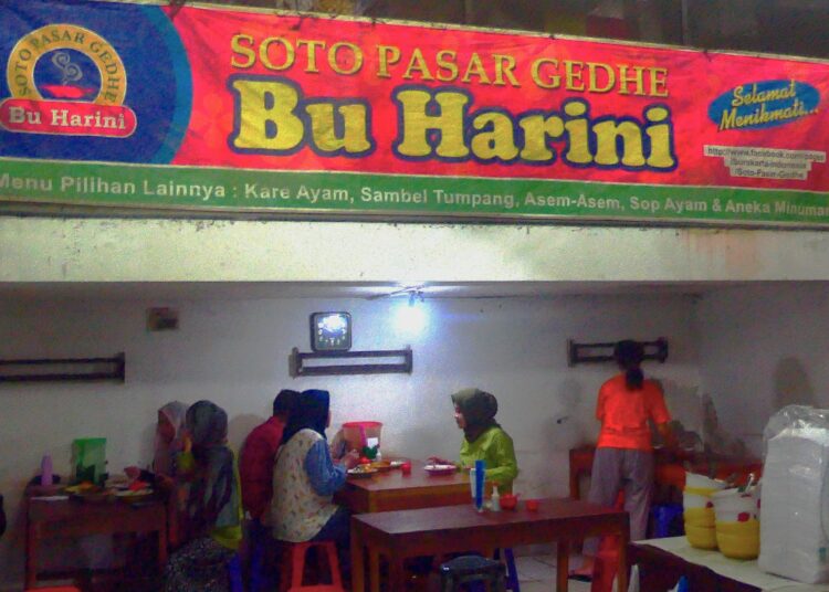 Soto Pasar Gedhe Bu Harini. MOJOK.CO
