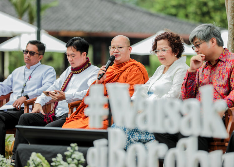 Tokoh agama Bhikkhu Dhammavuddho Thera. MOJOK.CO