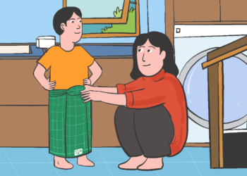 Sarung Atlas saksi kasih sayang ibu sepanjang usia MOJOK.CO