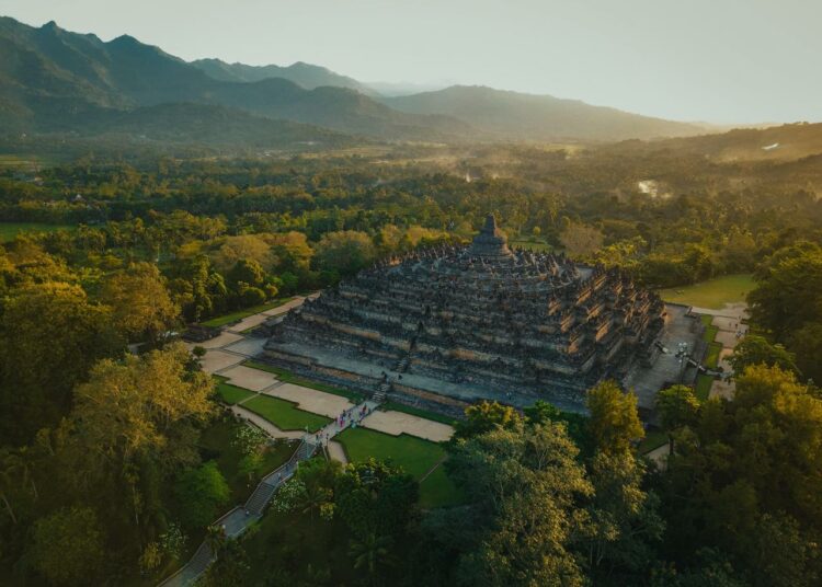 candi borobudur.MOJOK