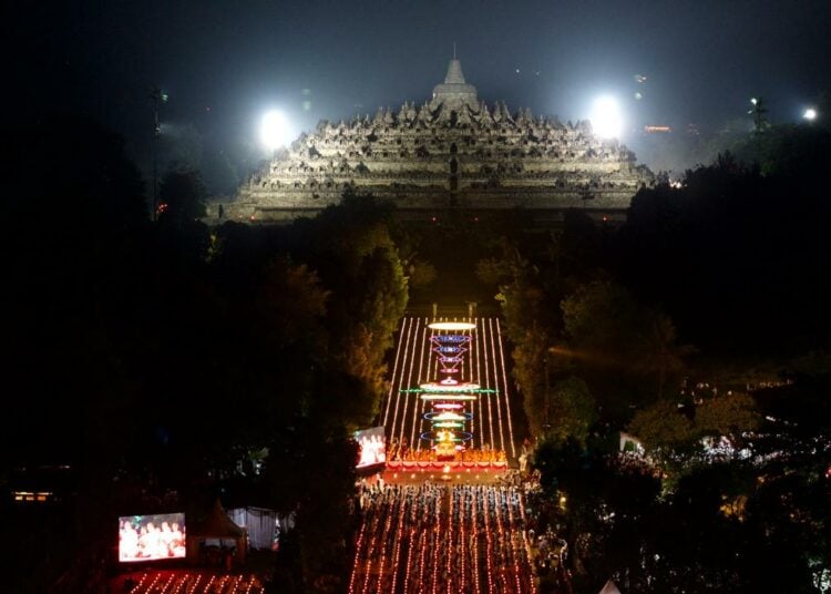 candi borobudur.MOJOK.CO