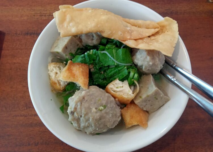 Seporsi bakso di warung Bakso Bang Uyo, Taman Monjali, Sleman, Jogja MOJOK.CO