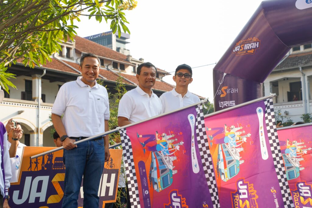 Gubernur Jawa Tengah, Ahmad Luthfi, membuka Jasirah Race 2025 di Semarang MOJOK.CO