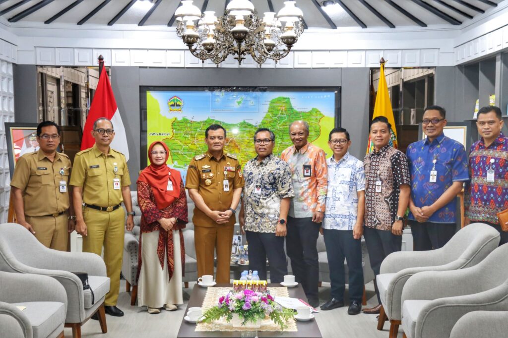 Memantau lembaga penyiaran di Jawa Tengah agar masyarakat dapat tontonan yang jernih dan seimbang MOJOK.CO