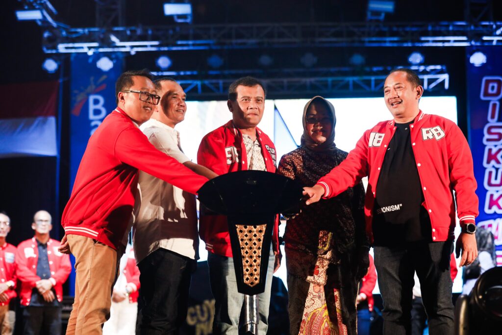 Gubernur Jawa Tengah, Ahmad Luthfi, luncurkan 177 Koperasi Merah Putih di Karanganyar MOJOK.CO