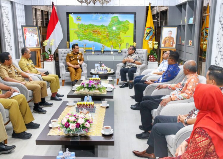 Memantau lembaga penyiaran di Jawa Tengah agar masyarakat dapat tontonan yang jernih dan seimbang MOJOK.CO