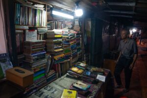 Hari-hari Sepi Para Pemilik Kios Buku Bekas di Jalan Kahar Muzakir Yogyakarta