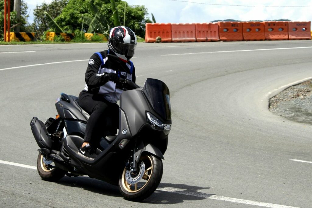 Yamaha NMAX Bukan Motor, tapi Benteng Takeshi buat Ibu-ibu Kayak Saya