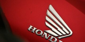 Simbol Kesuksesan seperti Honda ADV 160 Tidak Bikin Kalian Bahagia, Justru Bikin Kalian Menderita