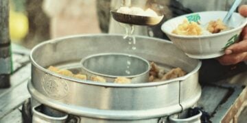 Sebagai Orang Wonogiri, Saya Mengakui Bakso Malang Memang Enak, dan Nggak Perlu Dibandingkan dengan Bakso Wonogiri