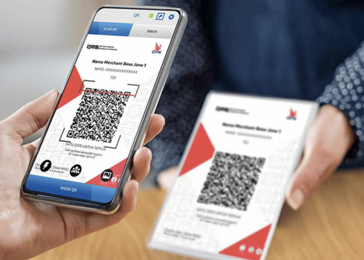 Pertama kali pakai mobile banking (m-banking) dan QRIS, bingung MOJOK.CO