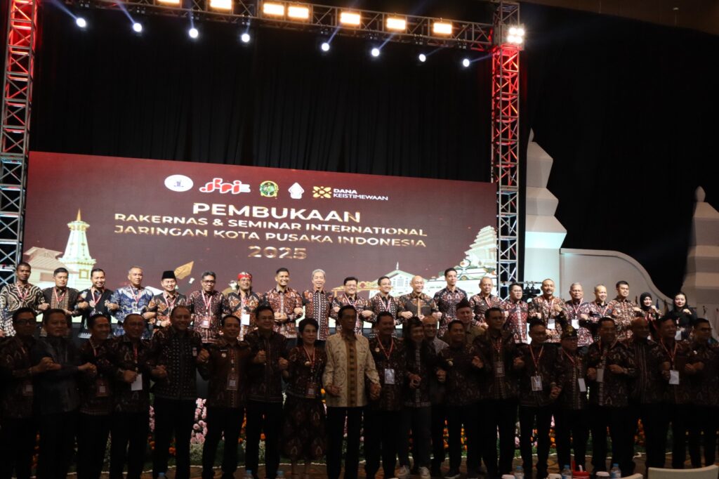 pelestarian pustaka.MOJOK.CO