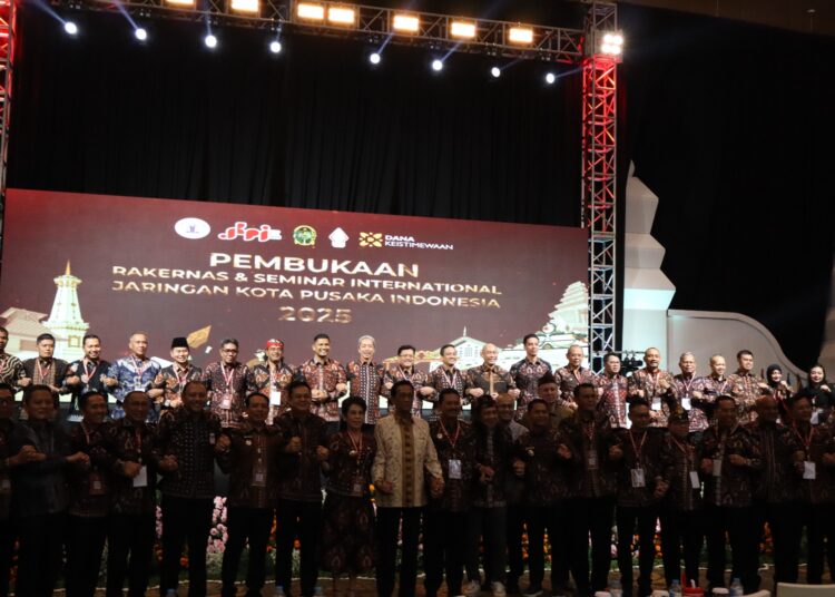 pelestarian pustaka.MOJOK.CO