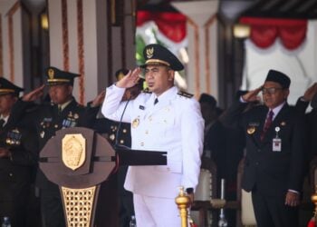Wakil Gubernur Jawa Tengah, Taj Yasin, gantikan Bupati Pati Sudewo di Upacara HUT RI MOJOK.CO