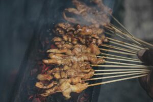4 Dosa Klasik Pedagang Sate Ayam yang Bikin Pembeli Trauma