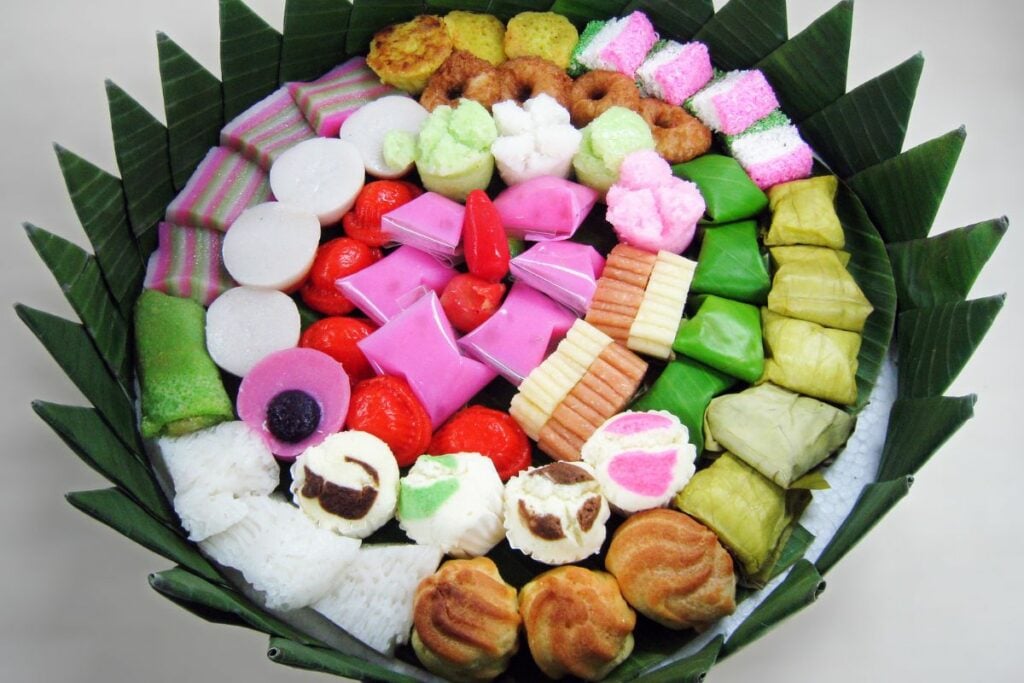 Pengalaman Jajan di Toko Nyonya Pang Muntilan Magelang yang Bikin Saya Menyesal