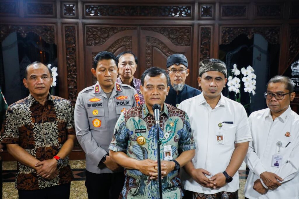 Ahmad Luthfi: Situasi Pati Sudah Kondusif, Pelayanan Publik Dipastikan Berjalan Lancar MOJOK.CO