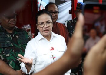 Walikota Semarang, Agustina agar warga kota Semarang, di manapun berada, meluangkan waktu untuk berdoa sesuai dengan agama dan keyakinan masing-masing MOJOK.CO