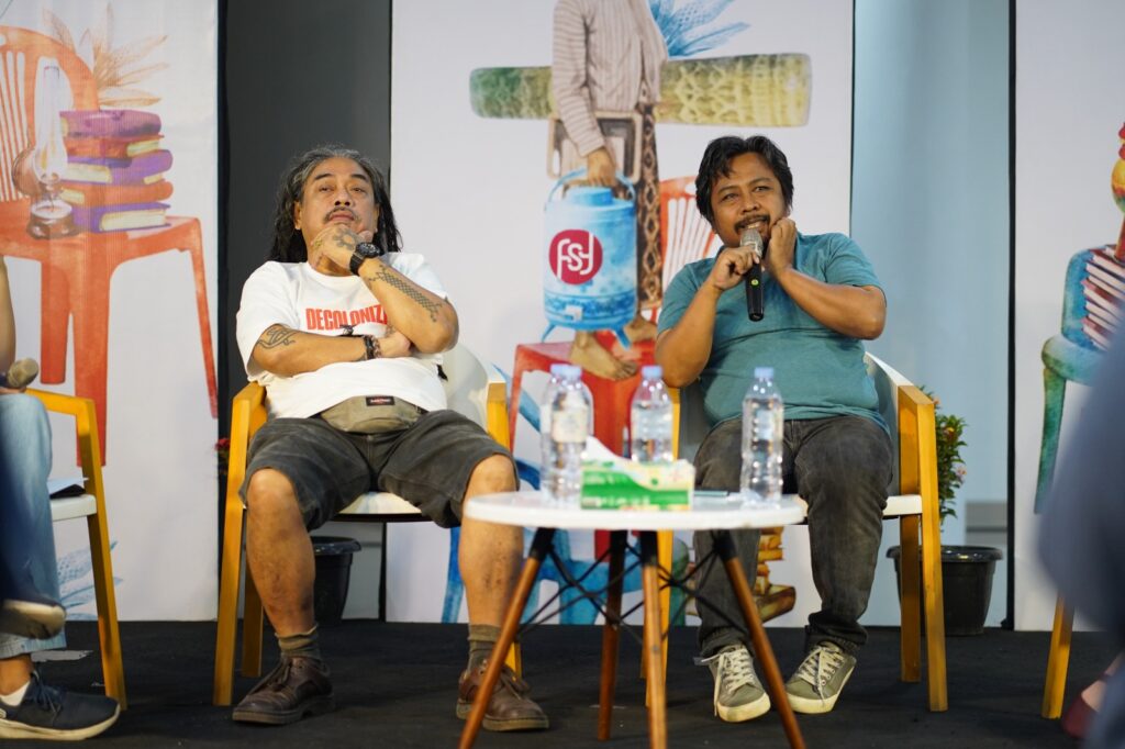 Diskusi "Nasib Sastrawan" di Festival Sastra Yogyakarta 2025 MOJOK.CO