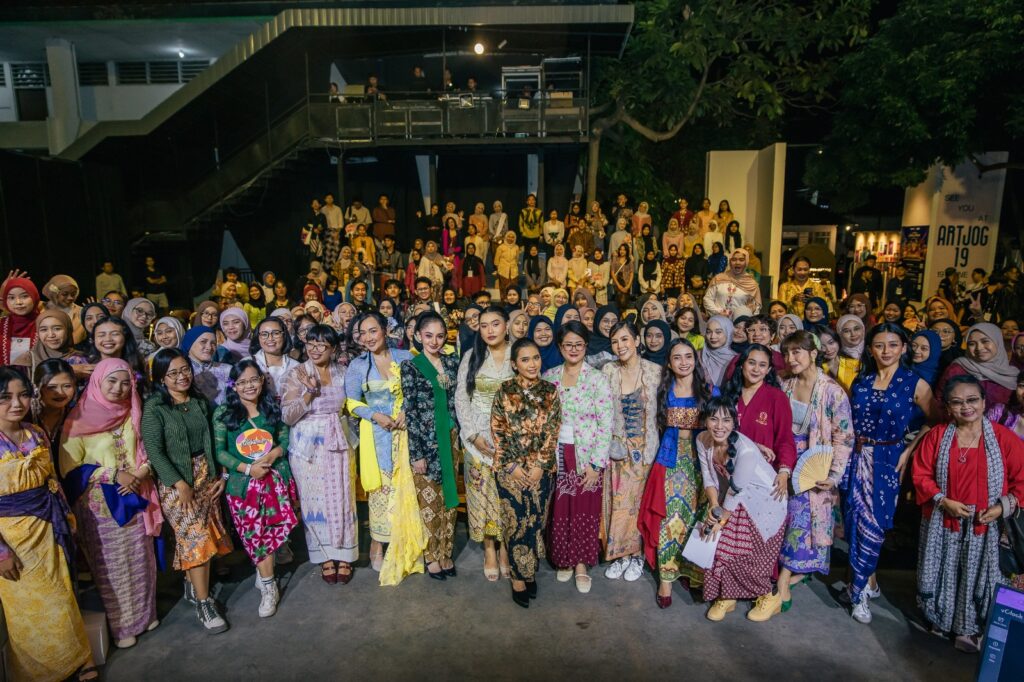 Acara Kita Berkebaya tekankan nilai luhur kebaya sebagai produk warisan yang sarat makna MOJOK.CO