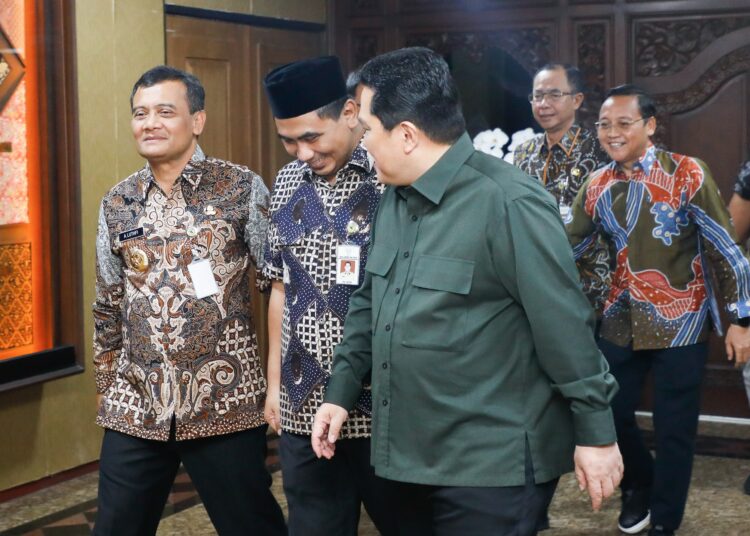 Ketum PSSI Erick Thohir dan Gubernur Jateng Ahmad Luthfi bahas soal Liga 3 dan Liga 4 di Jawa Tengah MOJOK.CO