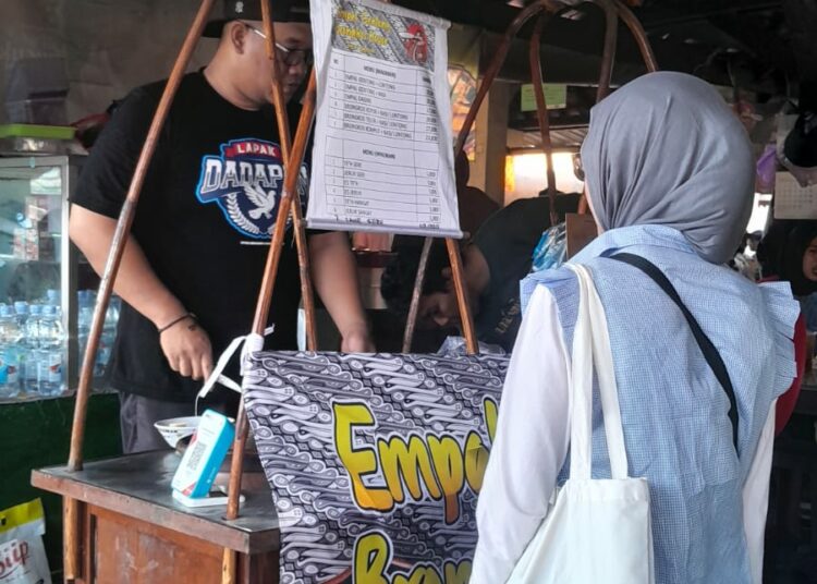 Sarapan di pasar. MOJOK.CO