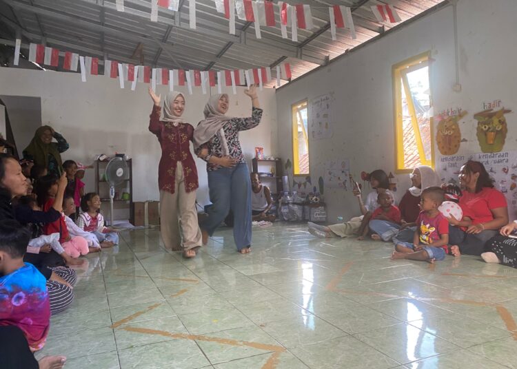 Para guru di Sekolah Gajahwong, Jogja. MOJOK.CO
