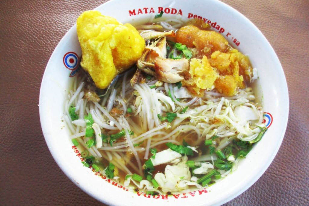 5 Akal-akalan Pedagang Soto Ayam, Pembeli Tak Menyadarinya