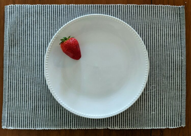 Hentikan MBG! Tiru Keputusan Sleman Pakai Duit Rakyat (Unsplash)