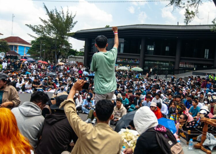 aksi damai 1. MOJOK.CO