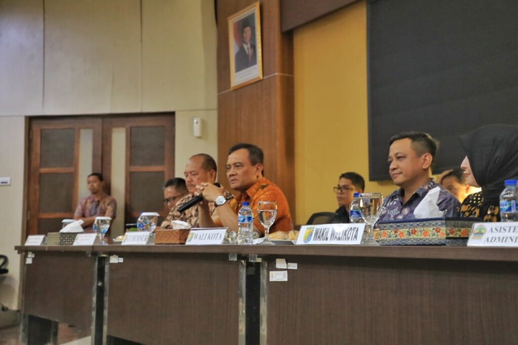 Gubernur Jawa Tengah lakukan pengecekan Kantor Pemerintahan Kota Pekalongan MOJOK.CO