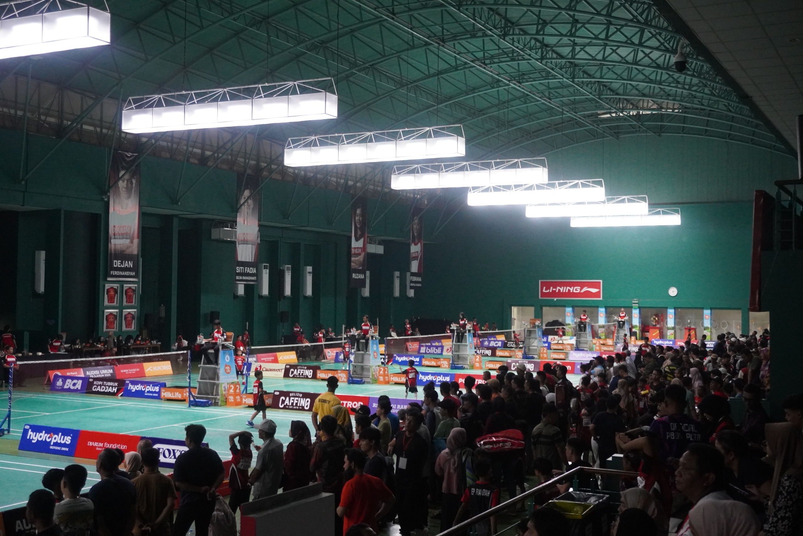 GOR Jati, Kudus, Audisi PB Djarum.MOJOK.CO