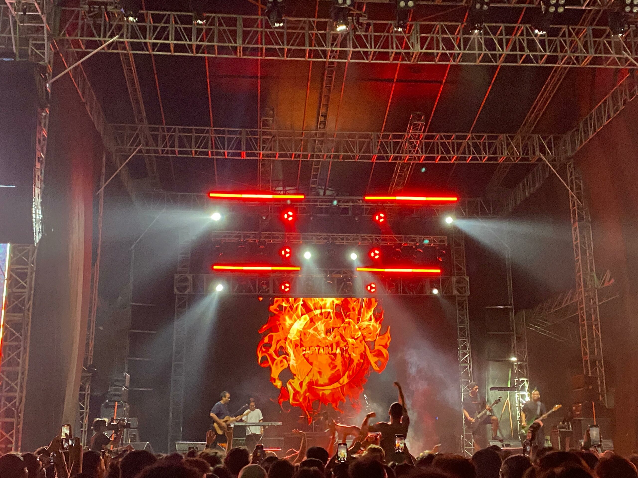 captain jack, cherrypop.MOJOK.CO