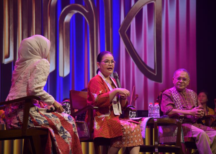 Wali Kota Semarang, Agustina Wilujeng, melaunching Lawang Sewu Short Film Festival (LSSFF) 2025 MOJOK.CO