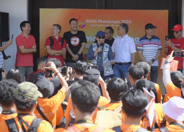 Apresiasi Agustina untuk para peserta kompetisi DOSS Photolympic 2025 Chapter Semarang MOJOK.CO