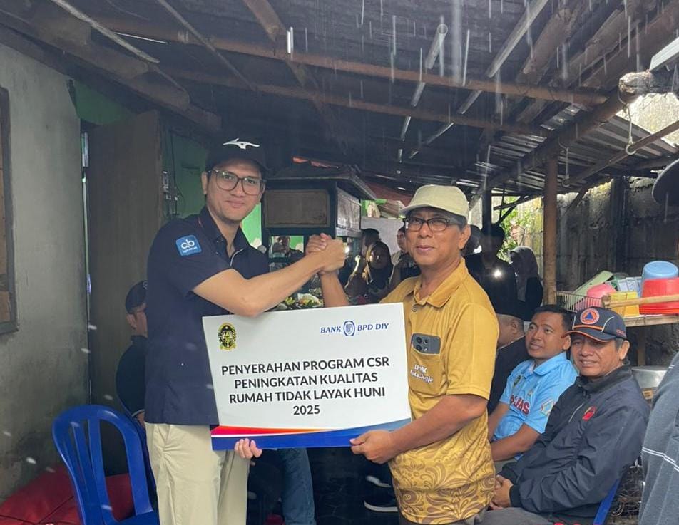 bedah rumah.MOJOK.CO