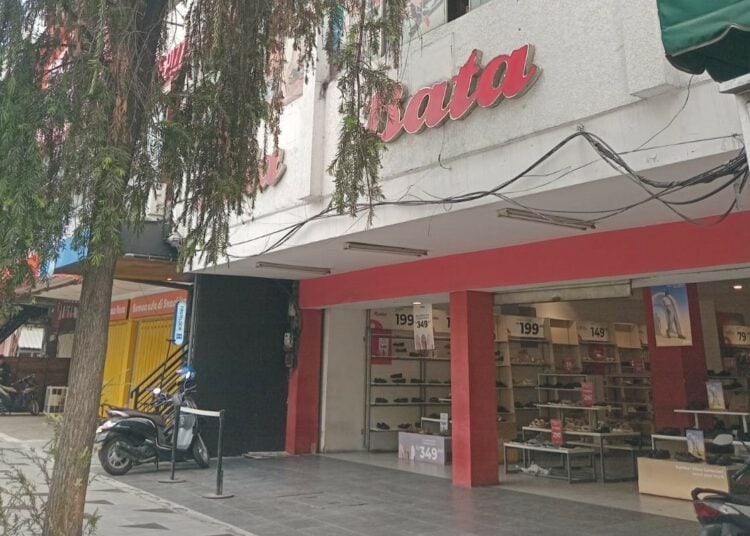 Toko Sepatu Bata. MOJOK.CO