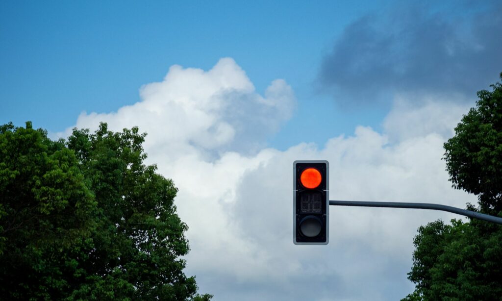 Aturan Tidak Tertulis di Perempatan Jogja yang Sebaiknya Dituliskan Aja, Banyak Pengendara Nggak Peka Mojok